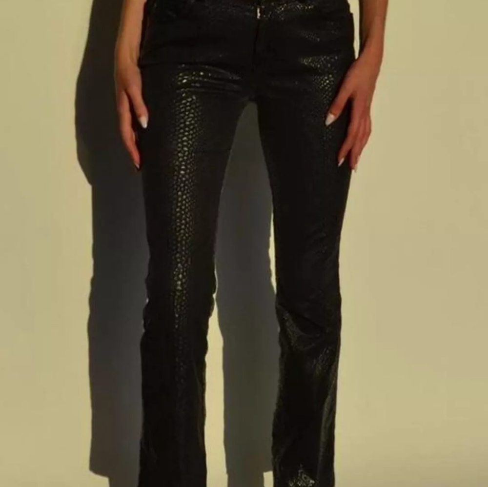 Guess snake print pants